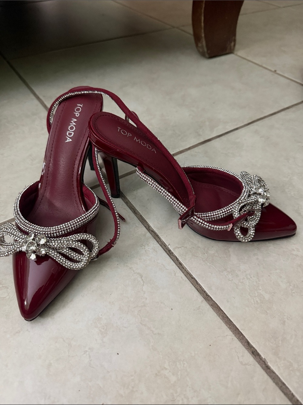 TOP Moda Burgundy Patent Pointed-Toe Slingback Heels with Crystal Bow